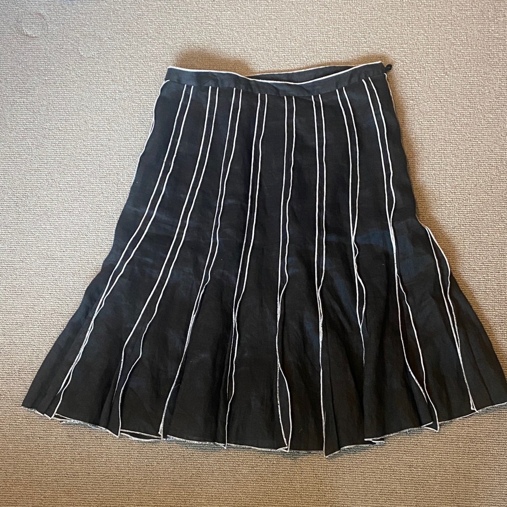 Tweeds Elegant Black Linen A-line MIDI Skirt with white stitch pleats sz 12